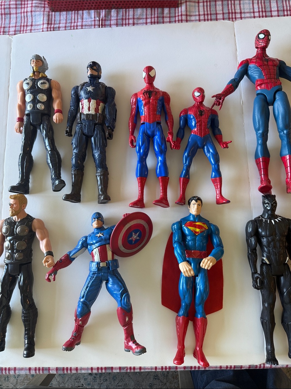 10 Marvel DC Superhero Figures Spider-Man Thor Captain America Iron Man Superman